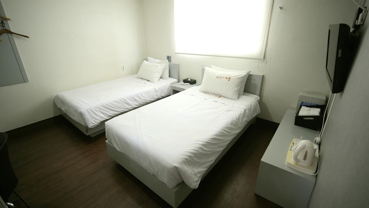 Residence Mumum Hotel Пусан Екстериор снимка